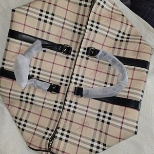 Stylish Checkered Travel Bag